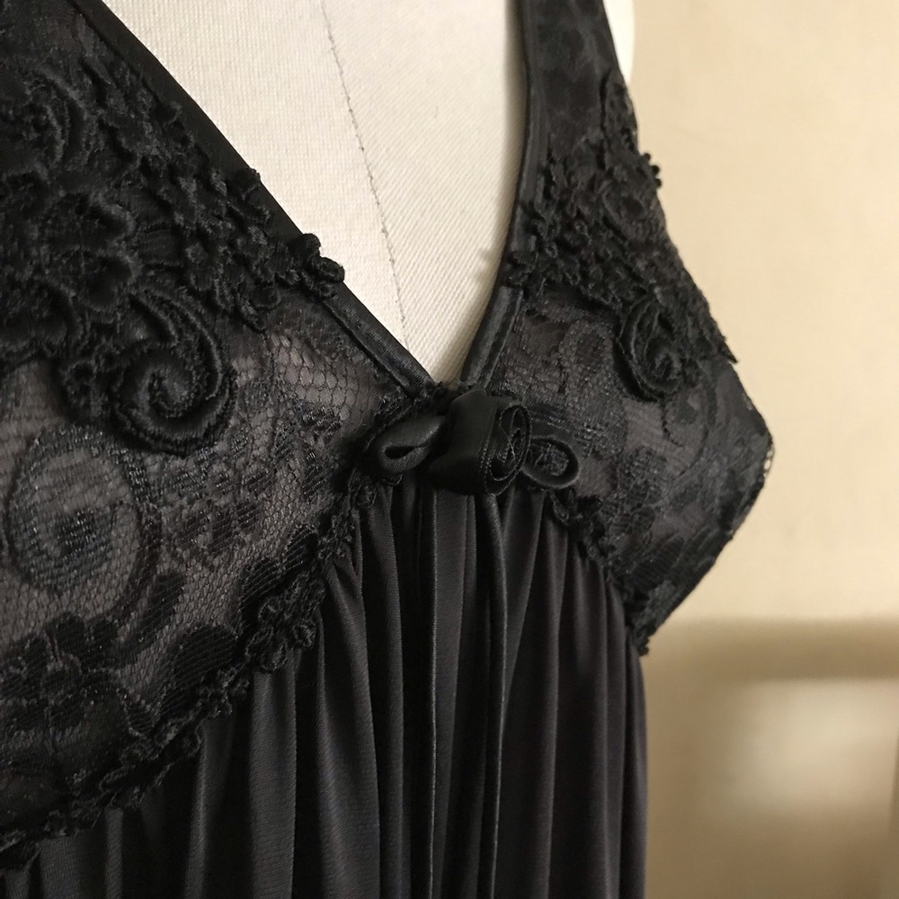 Vintage Miss Elaine Black Slip - Picture 7 of 10